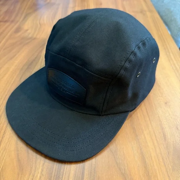 Rare Filson Black Five-Panel Cap - Picture 4 of 8